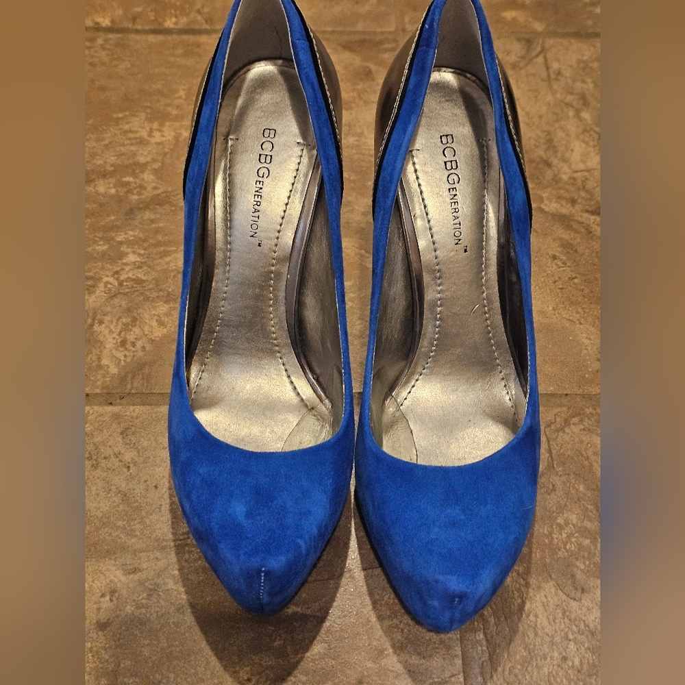 BCBGeneration BG-Peyton Suede Heels Size 9M - Picture 3 of 8